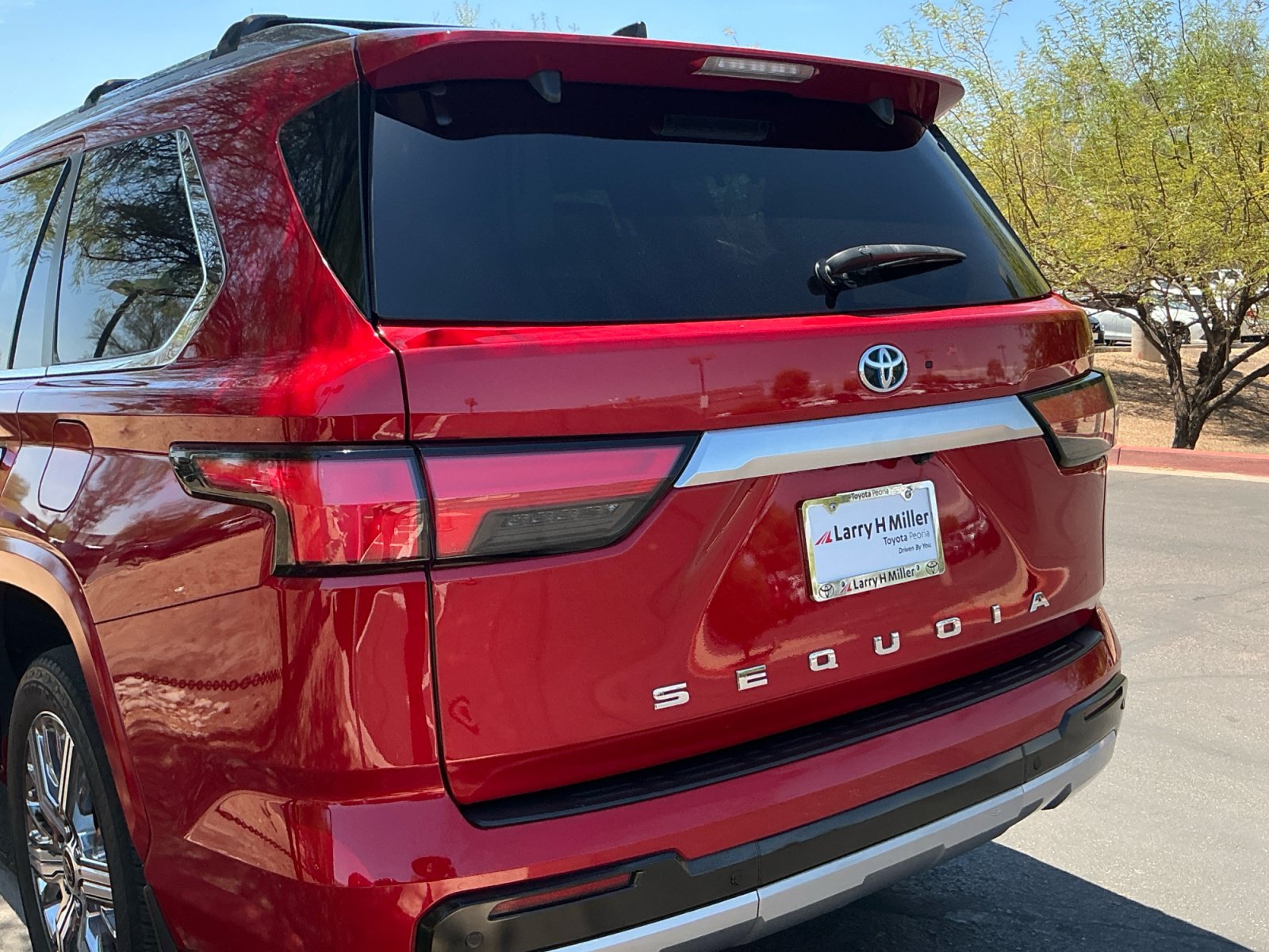 Certified 2024 Toyota Sequoia Capstone AWD/4WD image 24