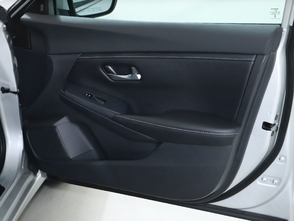 Certified 2022 Nissan Sentra SV w/ Trunk Package FWD image 33