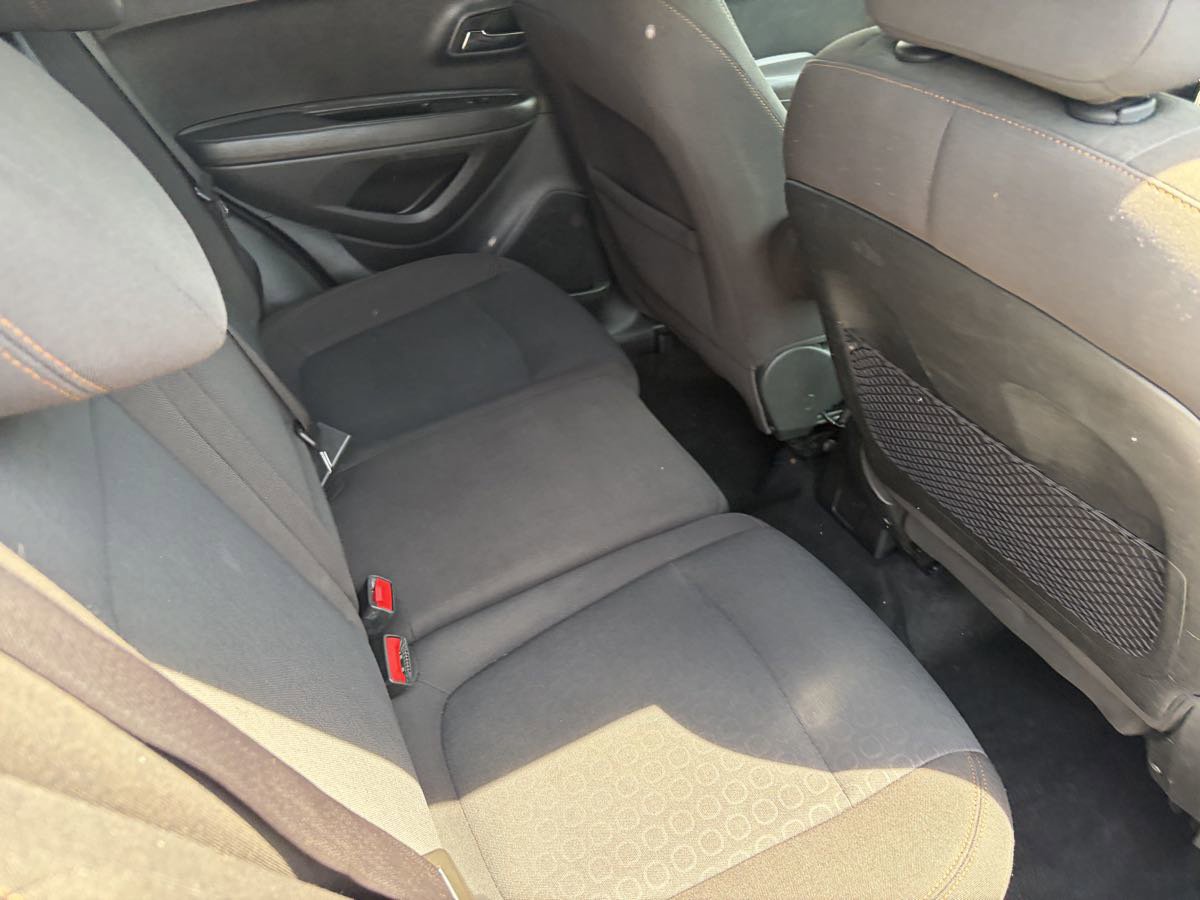 Used 2020 Chevrolet Trax LS w/ Tint and Cruise Package FWD image 20