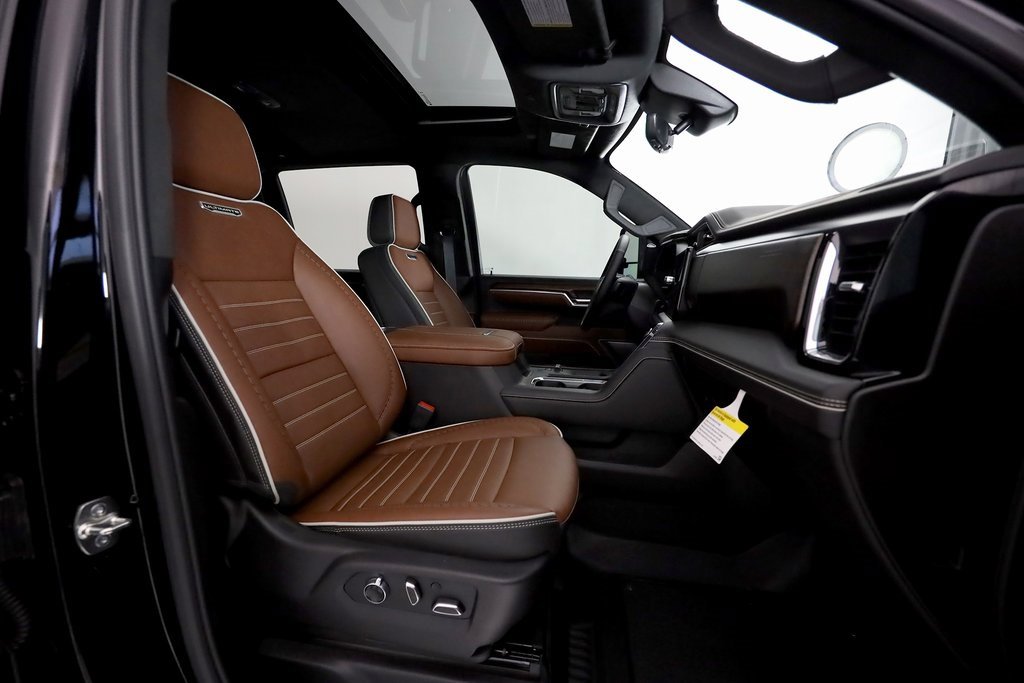 Used 2026 GMC Sierra 3500 Denali Ultimate image 13