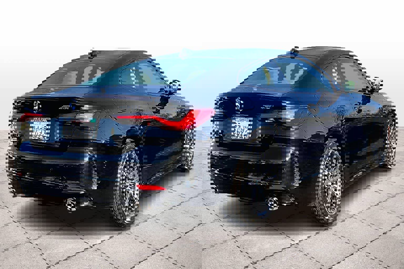 Used 2022 BMW 430i Coupe w/ Convenience Package image 16