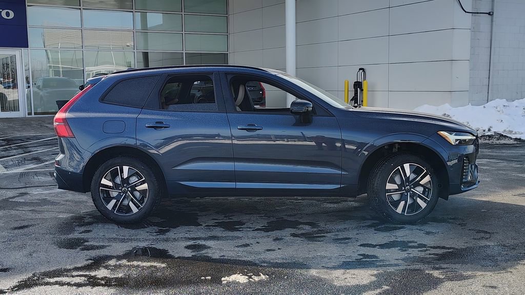 New 2026 Volvo XC60 B5 Plus w/ Protection Package Premier AWD/4WD image 2