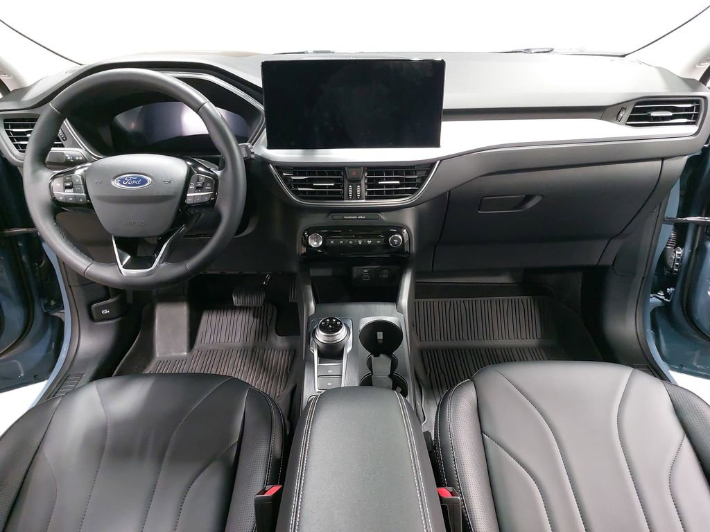 Used 2025 Ford Escape Platinum w/ Premium Technology Package image 9