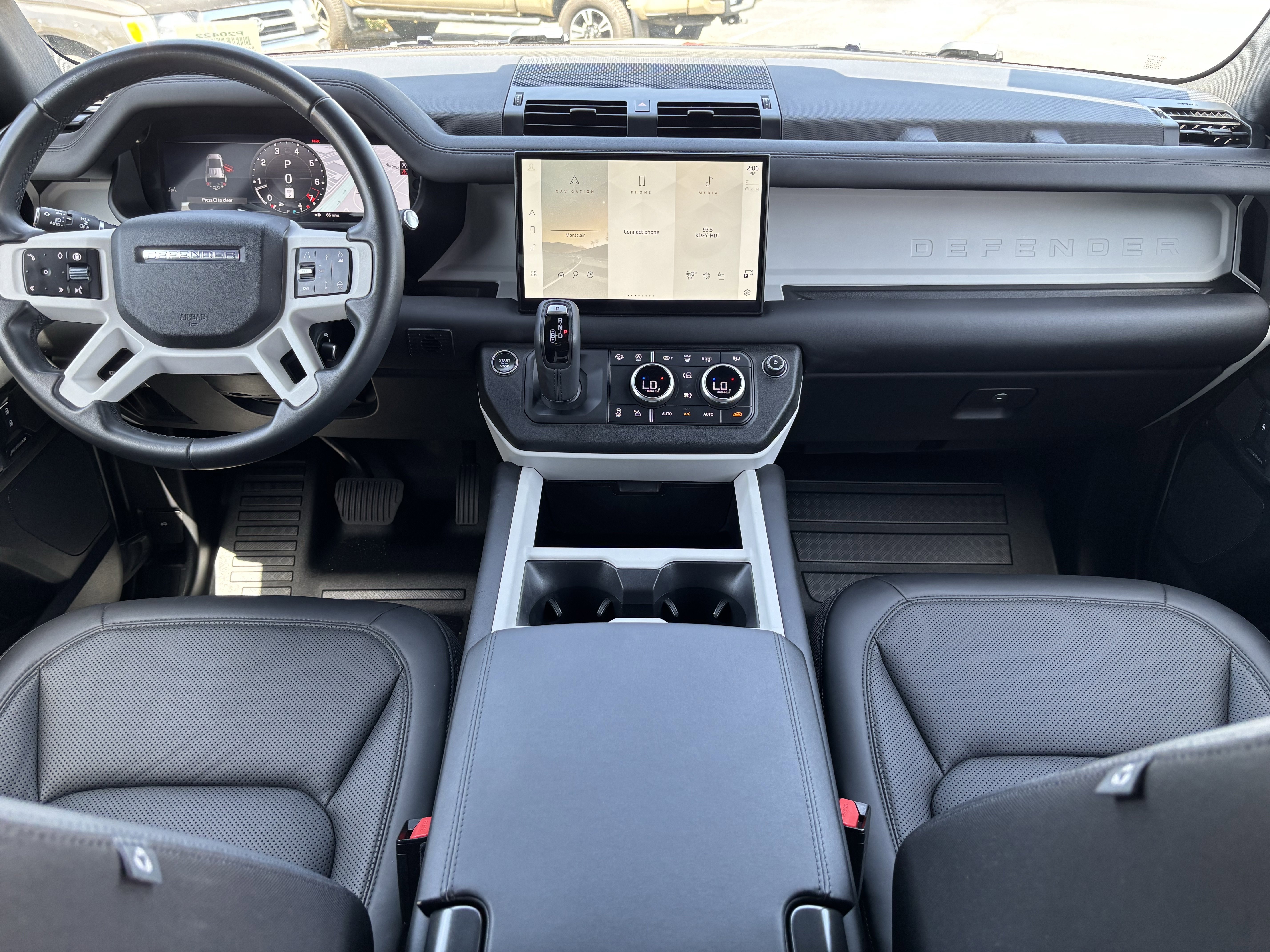 Used 2025 Land Rover Defender 110 S AWD/4WD image 21