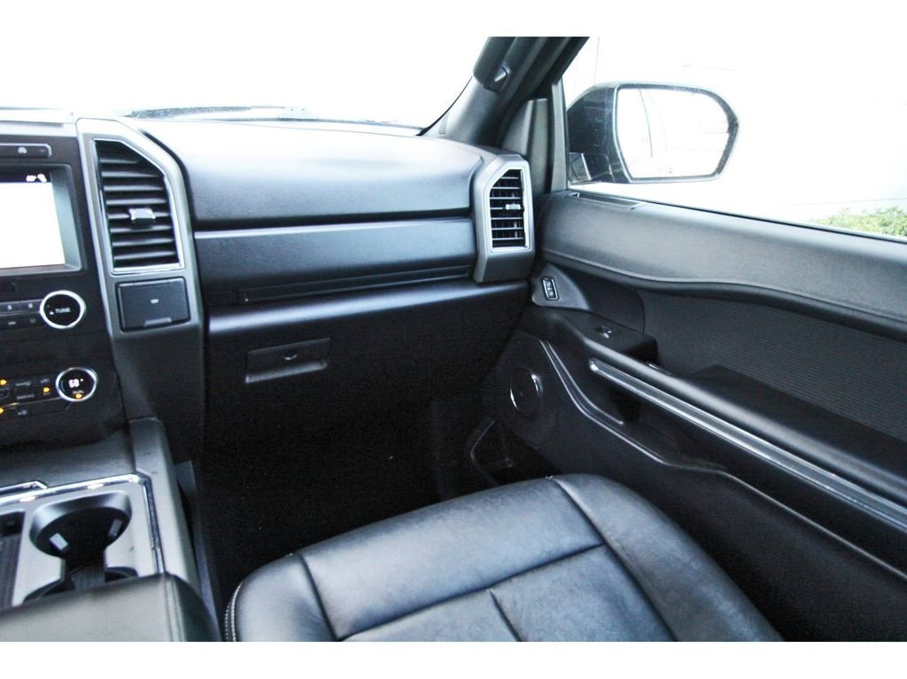 Used 2019 Ford Expedition Max XLT image 10