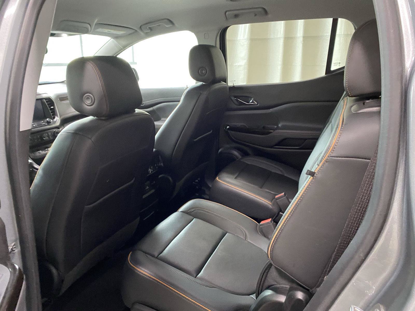 Used 2023 GMC Acadia AT4 w/ Preferred Package AWD/4WD image 17