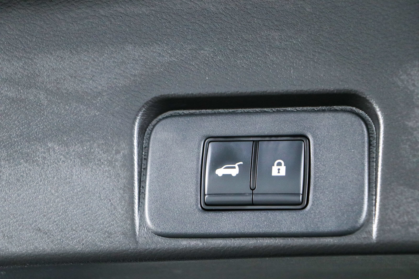 Used 2024 Nissan Rogue SV FWD image 29