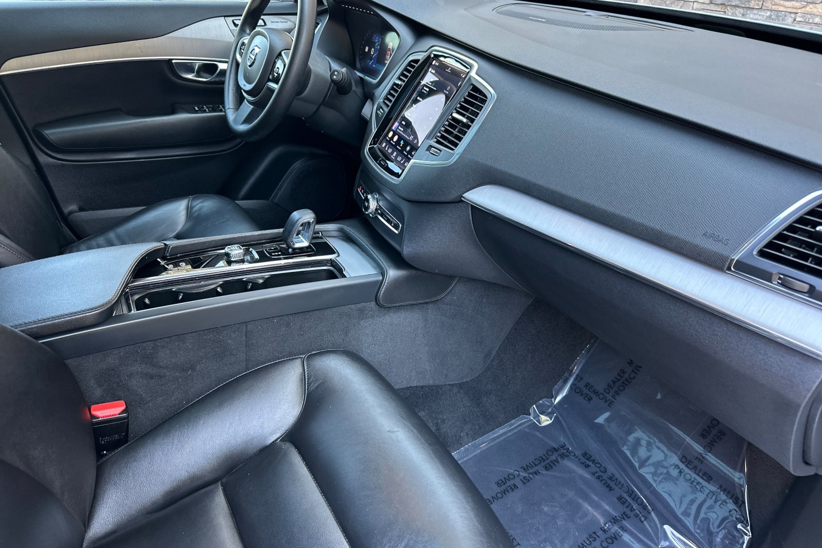 Certified 2023 Volvo XC90 B5 Core image 18