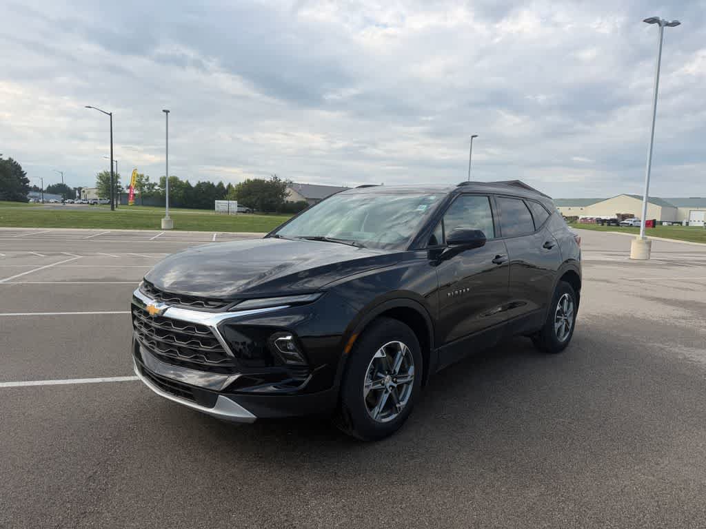 Used 2024 Chevrolet Blazer LT w/ Convenience Package AWD/4WD image 1