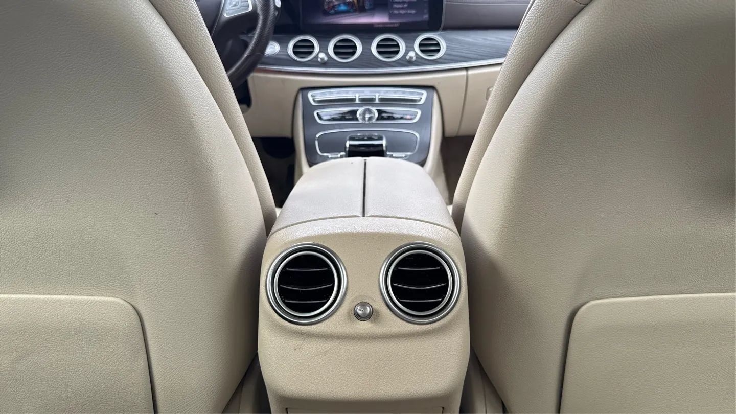 Used 2018 Mercedes-Benz E 300 image 36