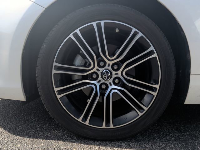 Used 2016 Toyota Camry SE FWD image 8