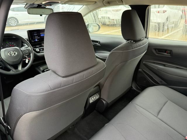 Used 2025 Toyota Corolla LE w/ Carpet Mat Package (TMS) image 27