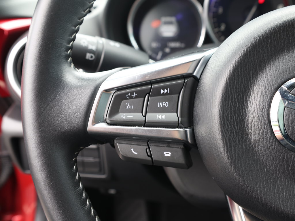 Used 2023 MAZDA MX-5 Miata Grand Touring RWD image 25