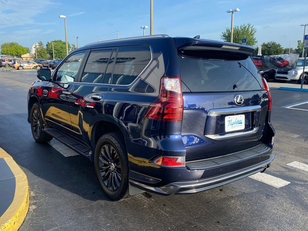 Used 2022 Lexus GX 460 Luxury w/ Sport Design Package AWD/4WD image 7