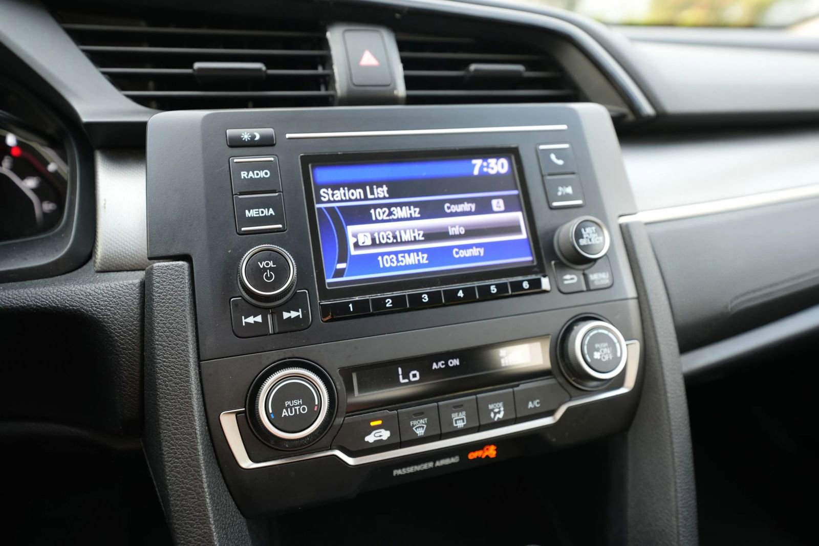 Used 2018 Honda Civic LX image 7