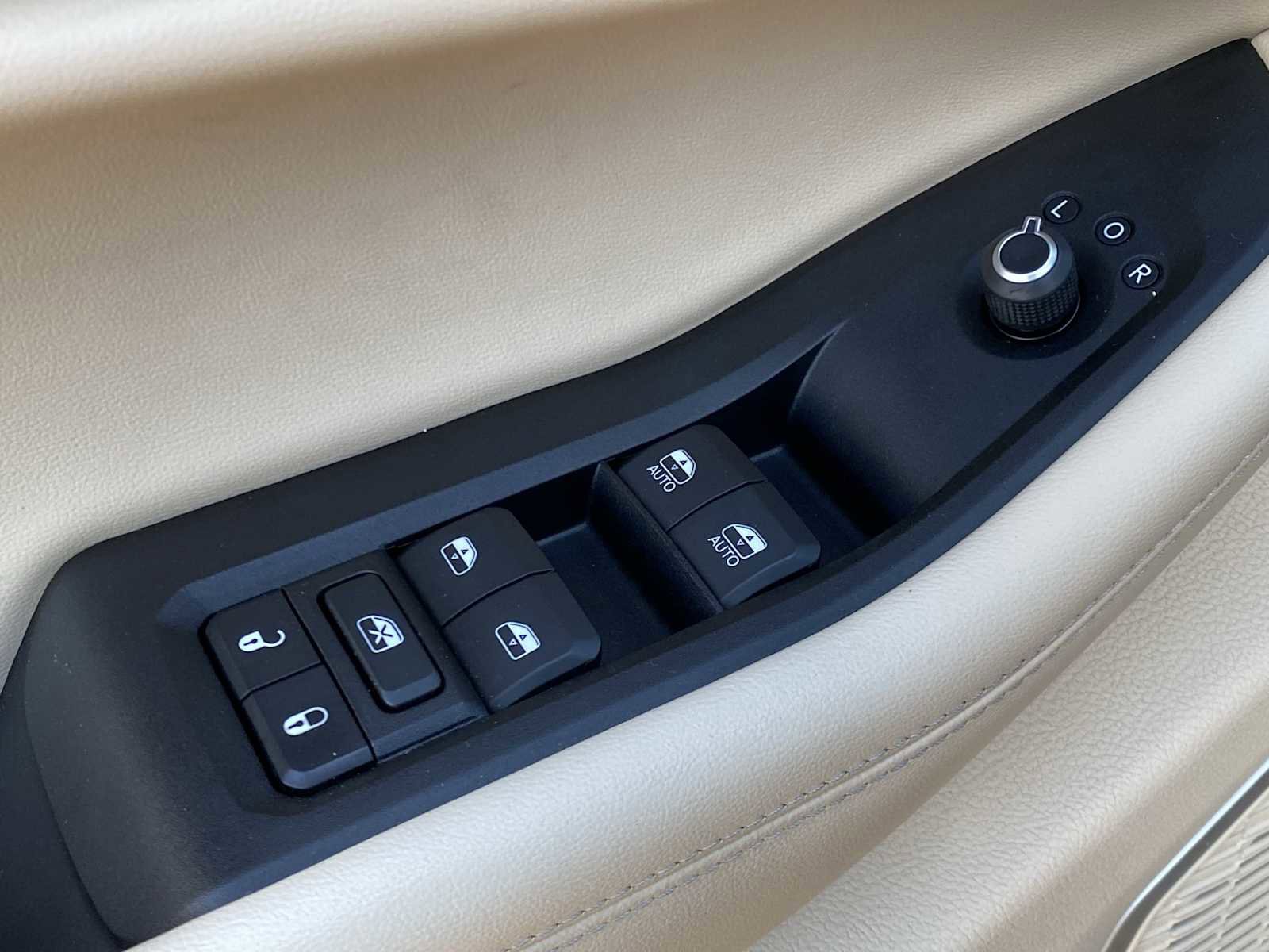 Certified 2022 Jeep Grand Cherokee Limited image 19