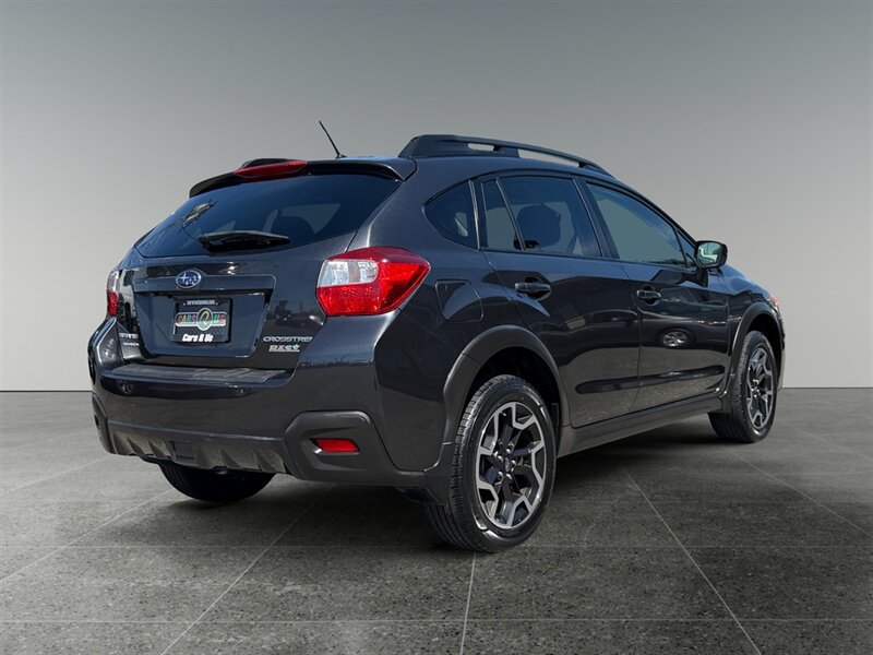 Used 2017 Subaru Crosstrek 2.0i Premium AWD/4WD image 6