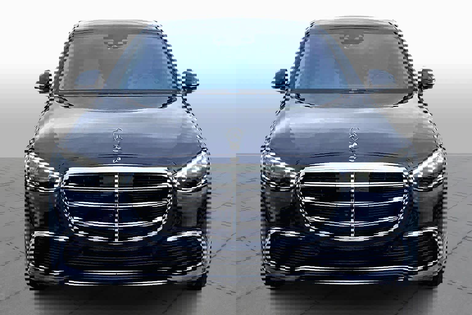 Used 2022 Mercedes-Benz S 580 4MATIC Sedan image 4