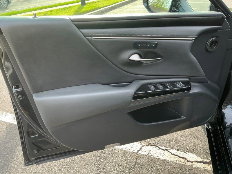Used 2022 Lexus ES 350 w/ Premium Package FWD image 24