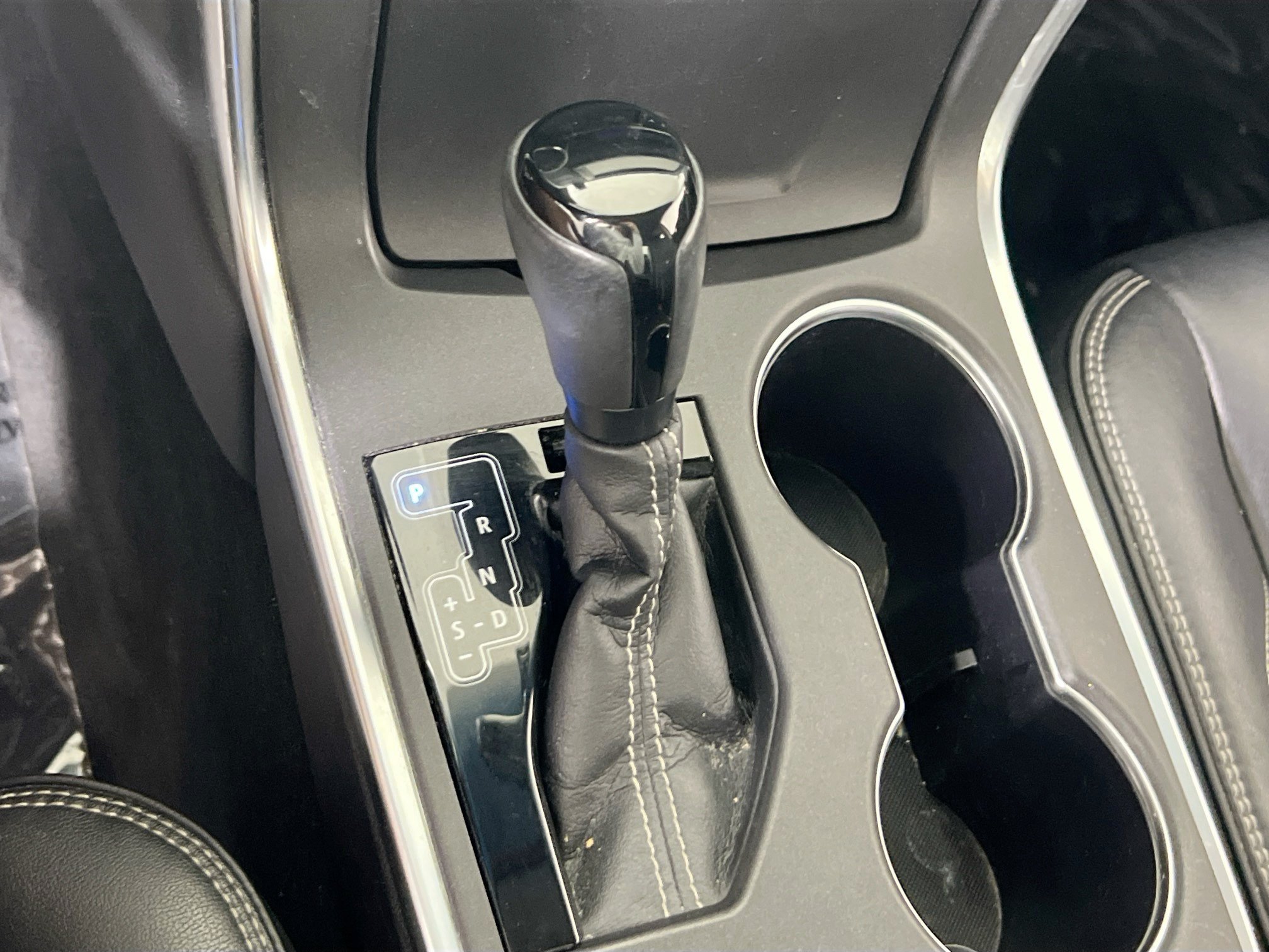 Used 2016 Toyota Camry XLE FWD image 16