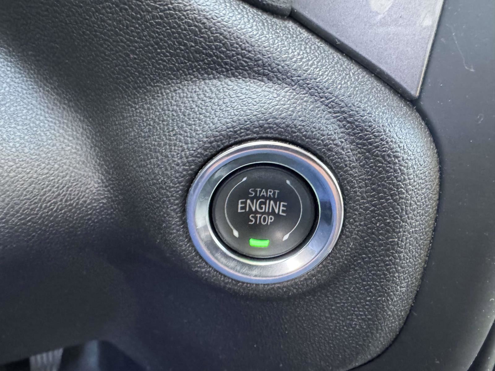 Used 2025 Chevrolet Silverado 1500 W/T image 29
