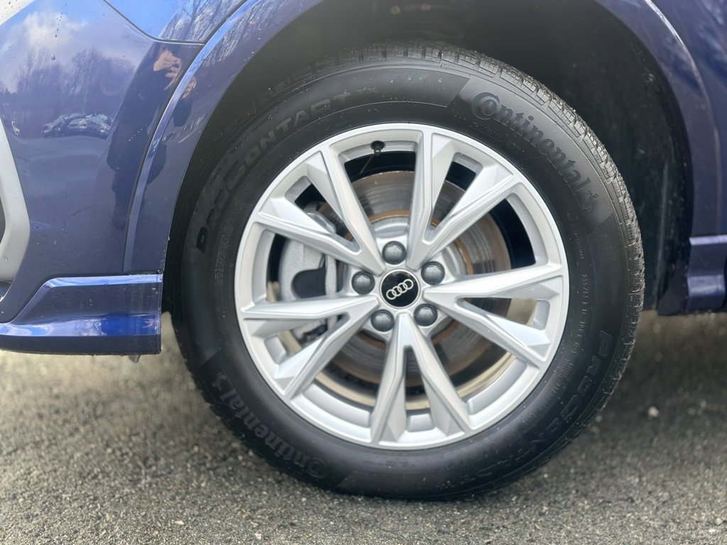 Certified 2025 Audi Q3 2.0T Premium w/ Convenience Package image 2