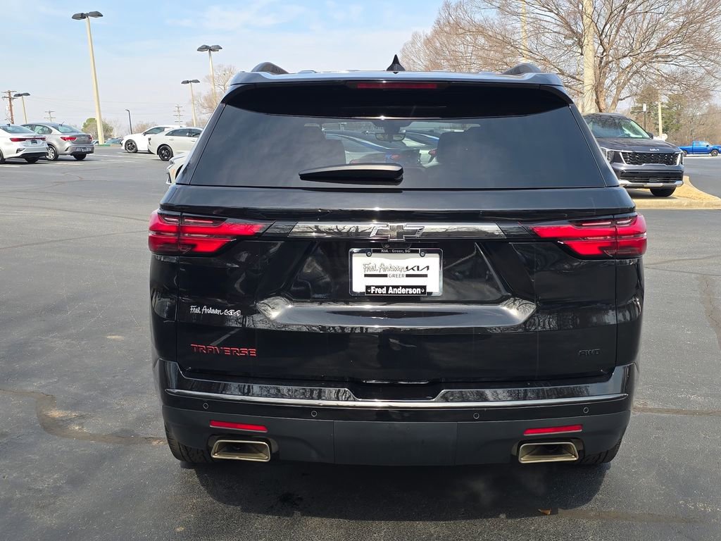 Used 2023 Chevrolet Traverse Premier w/ Redline Edition image 4