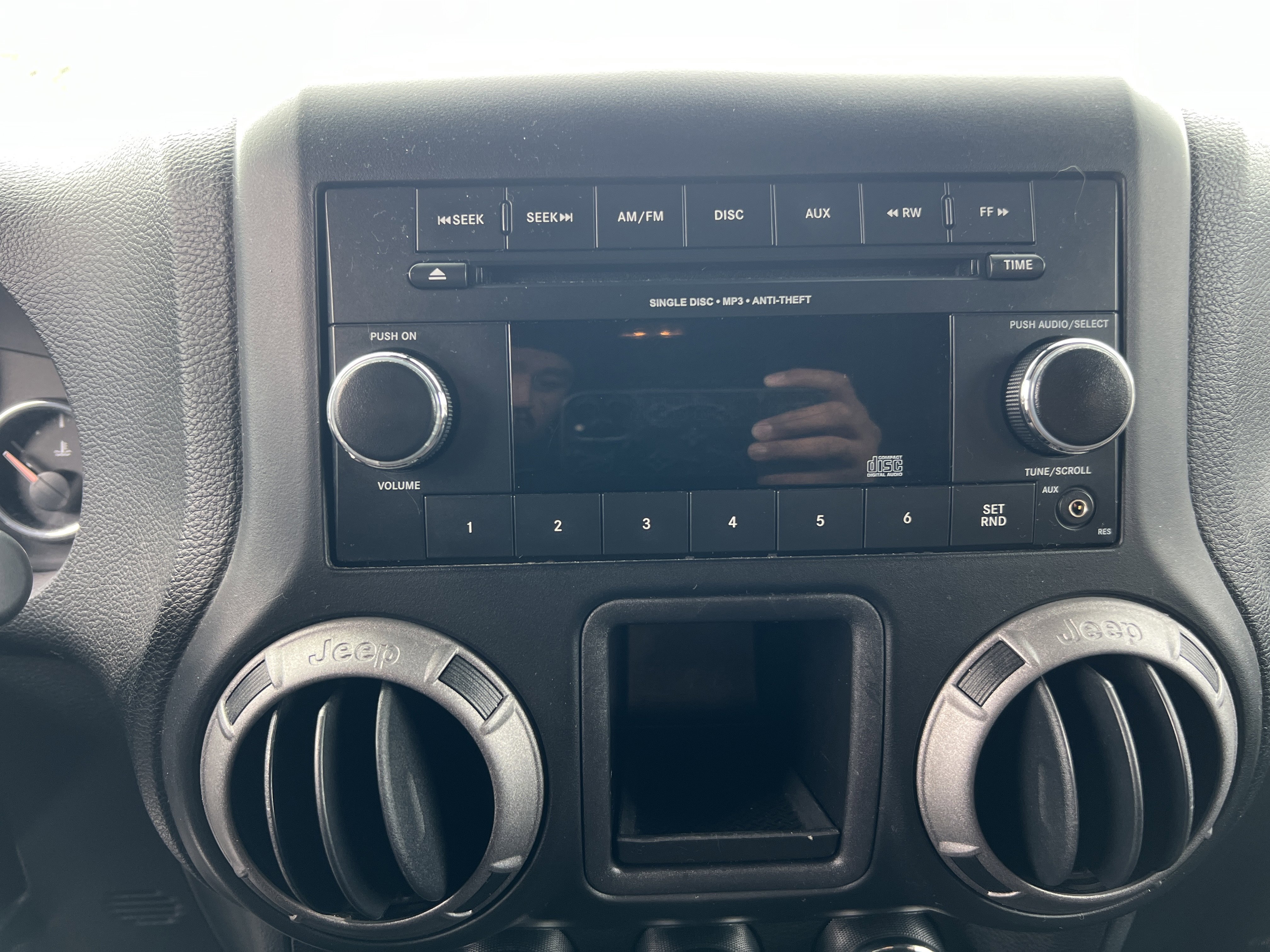 Used 2013 Jeep Wrangler Sport image 13