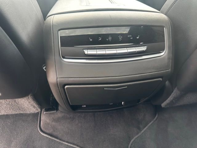 Used 2023 Cadillac Escalade ESV Premium Luxury image 23