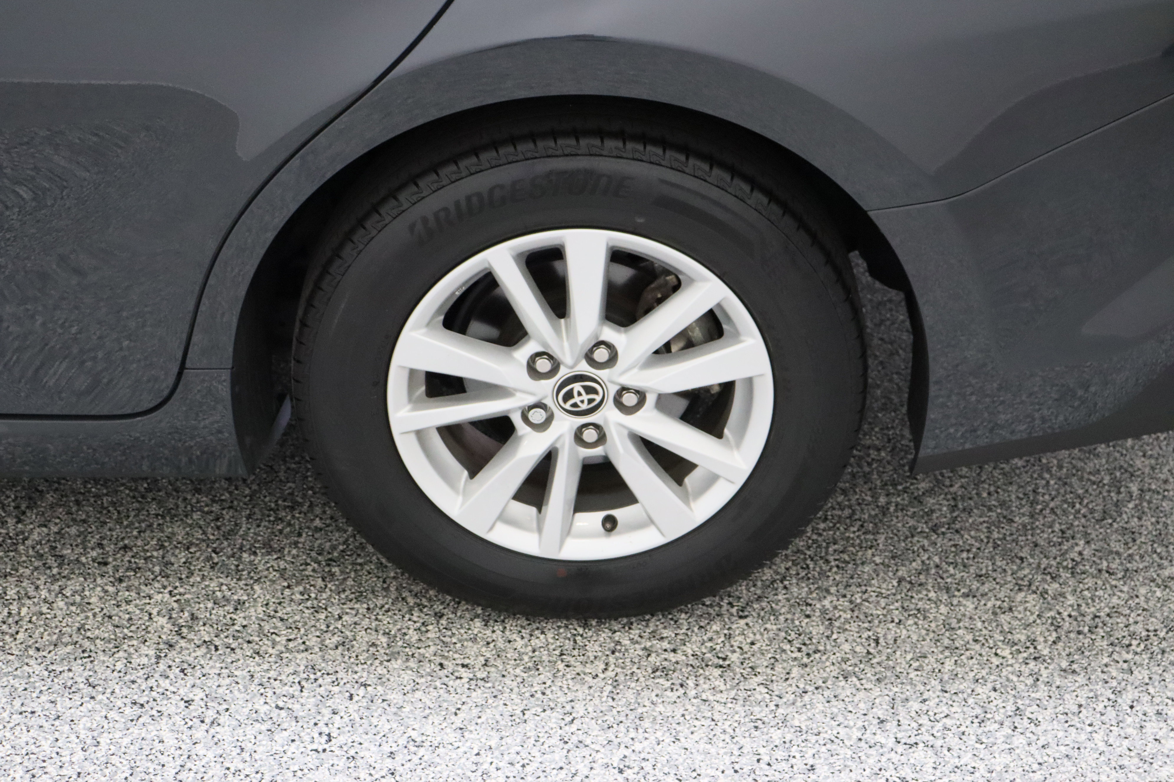 Used 2025 Toyota Camry LE FWD image 10