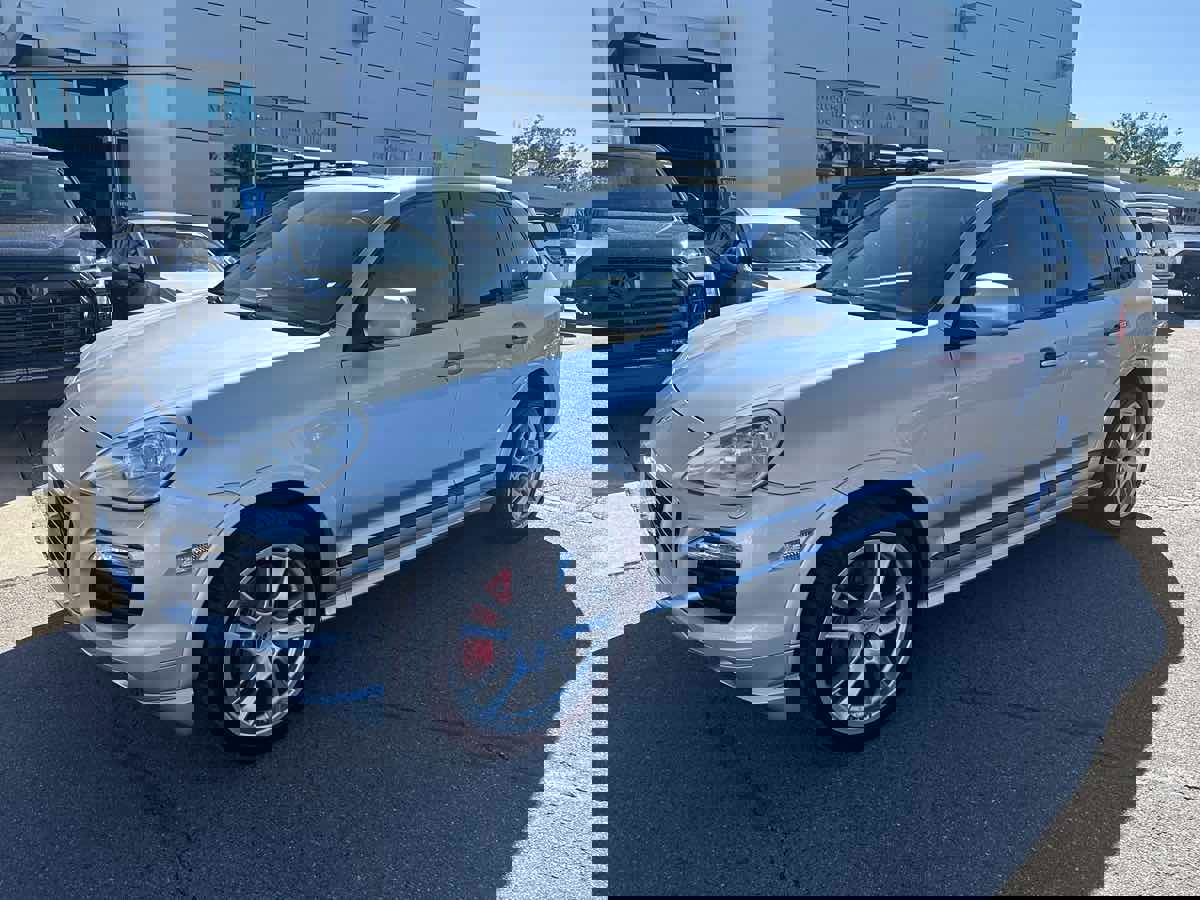 Used 2008 Porsche Cayenne GTS image 2