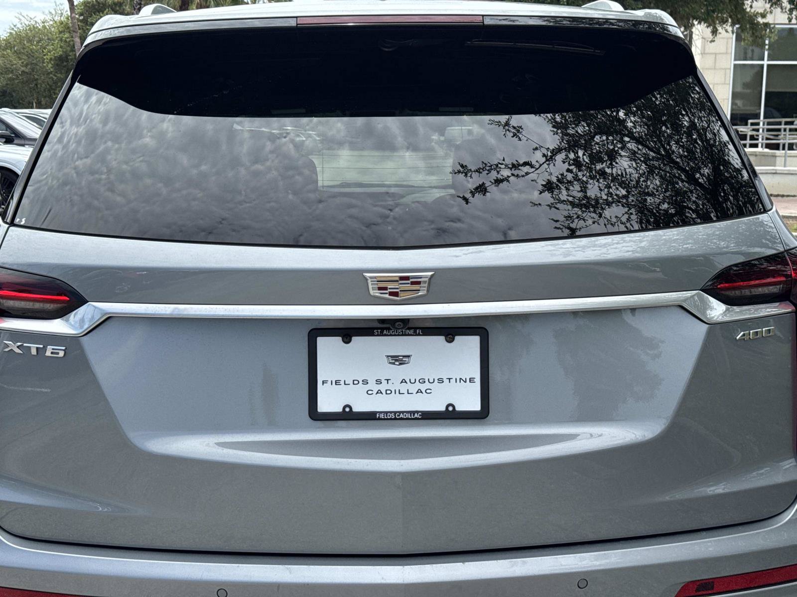Used 2025 Cadillac XT6 Premium Luxury FWD image 10