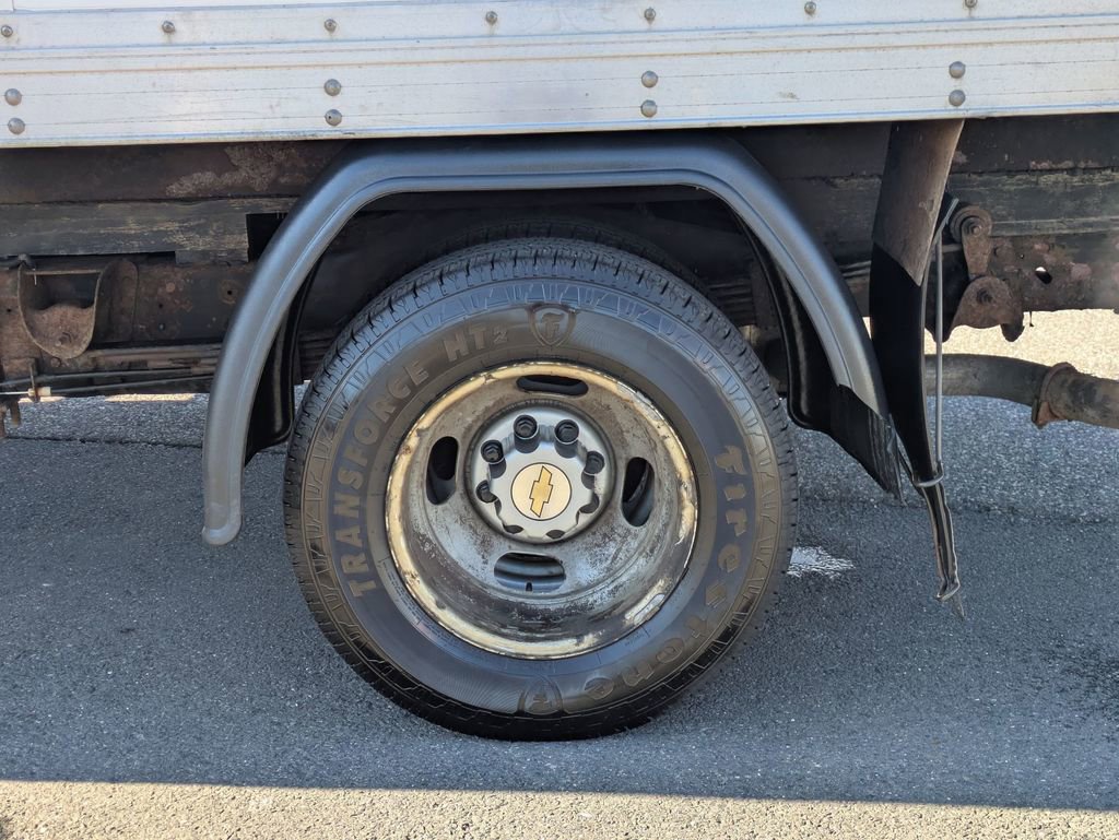 Used 2014 Chevrolet Express 3500 image 17