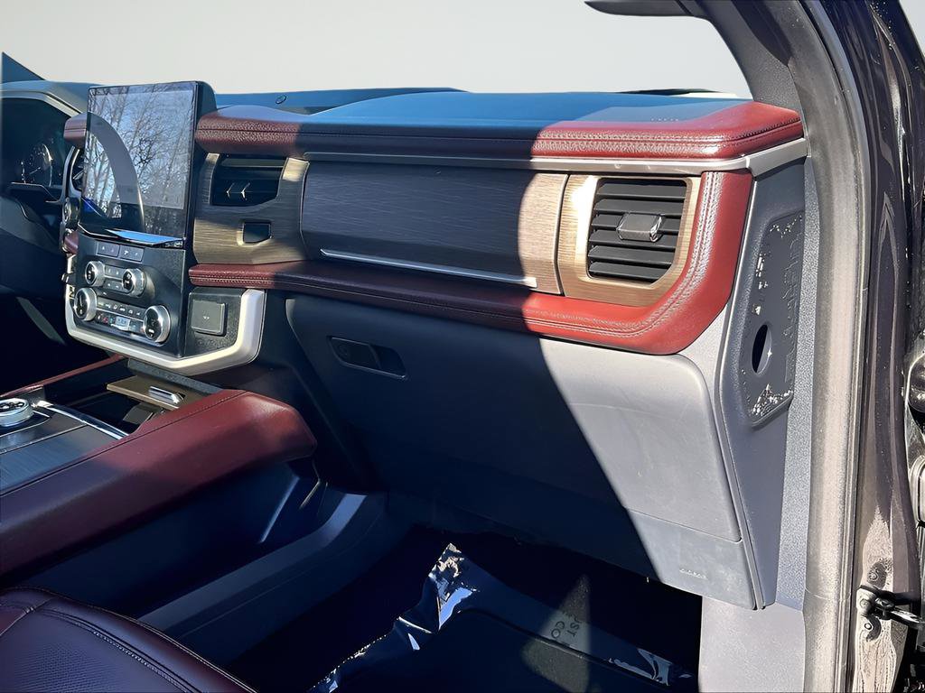 Used 2023 Ford Expedition Max Limited image 27