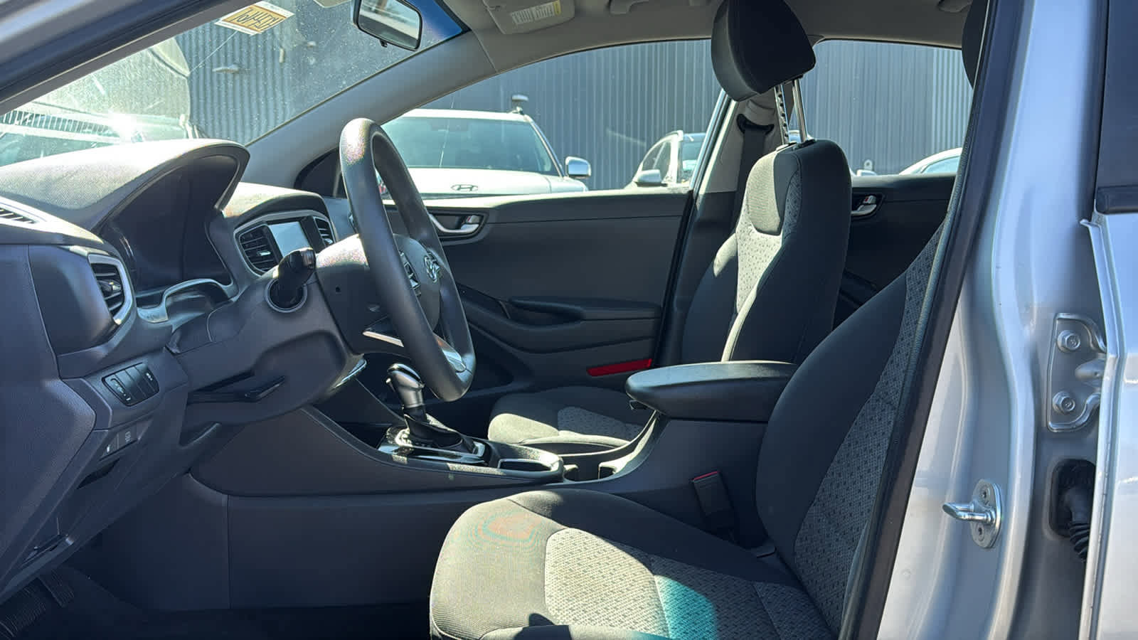 Used 2018 Hyundai Ioniq Blue image 12