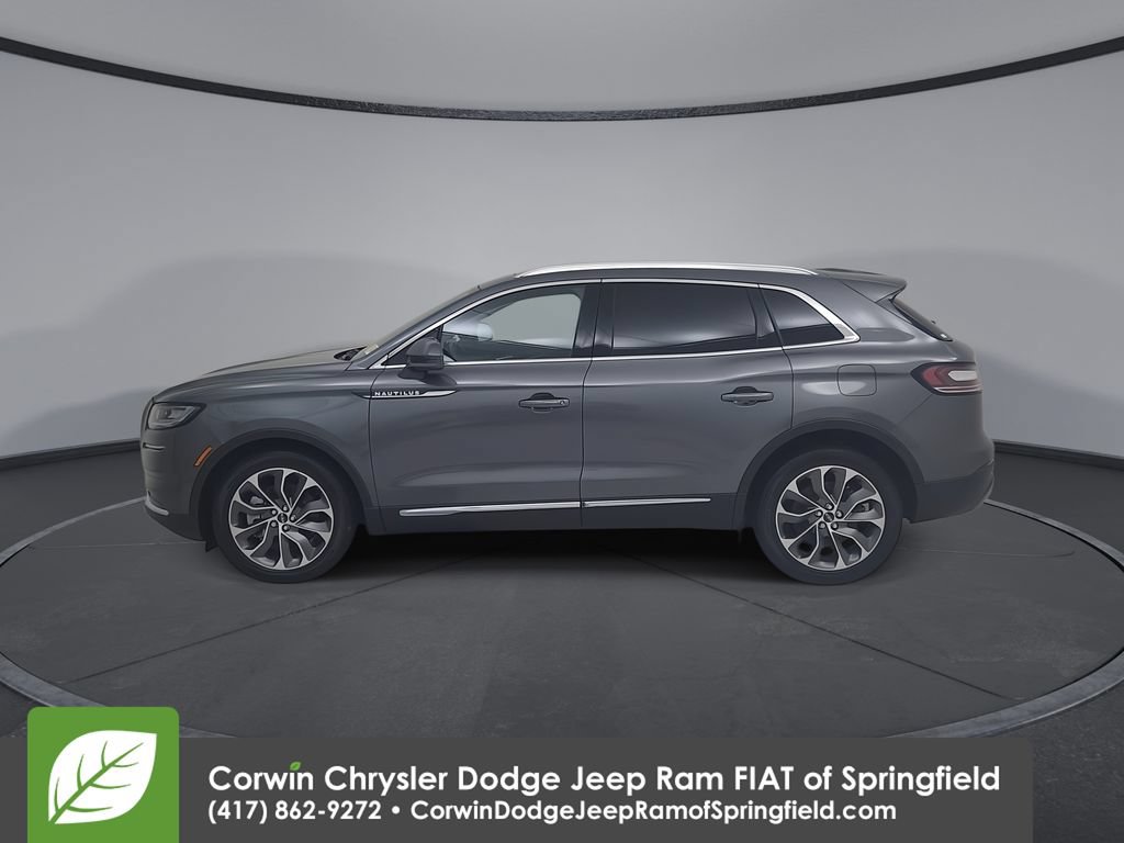 Used 2023 Lincoln Nautilus Reserve AWD/4WD image 9