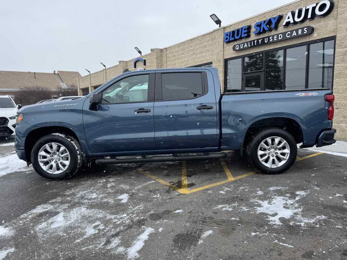 Used 2024 Chevrolet Silverado 1500 Custom image 8