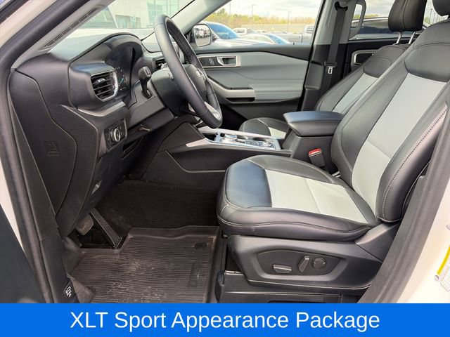 Used 2024 Ford Explorer XLT w/ Equipment Group 202A image 17