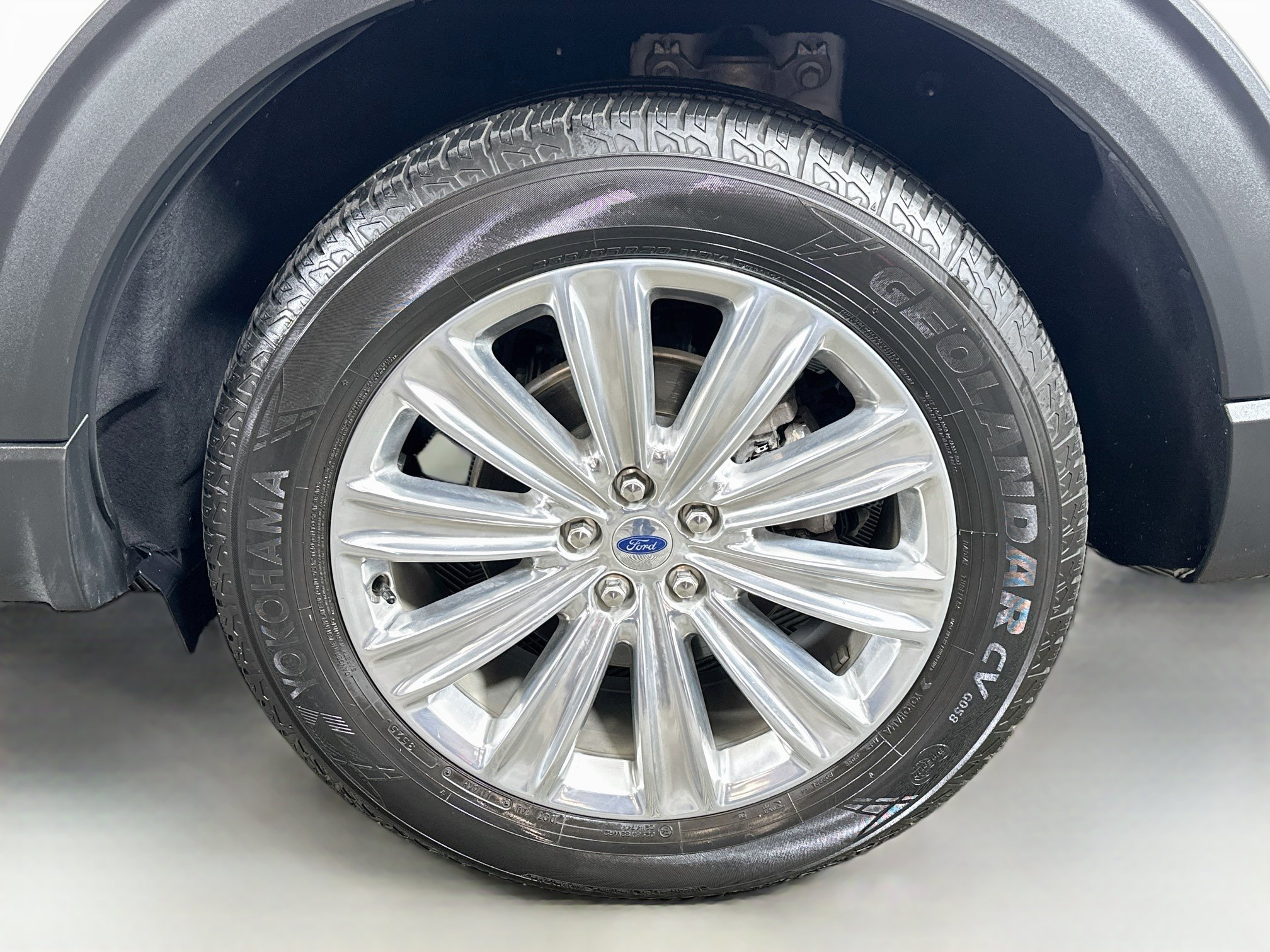 Used 2022 Ford Explorer Limited w/ Equipment Group 301A AWD/4WD image 33
