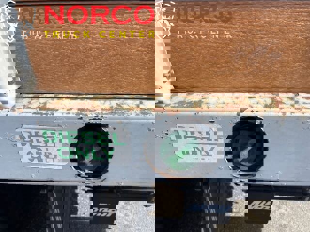 Used 2016 Ford F550 4x4 Crew Cab Super Duty image 9