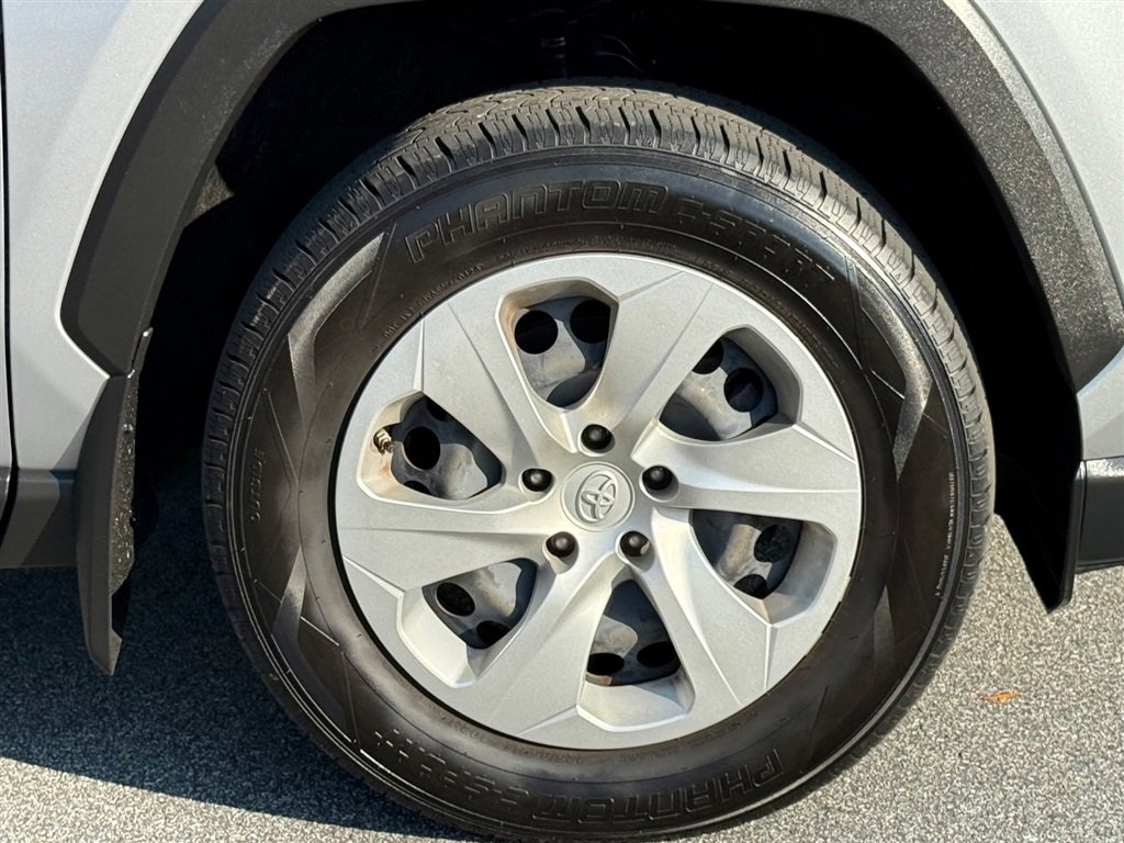 Used 2019 Toyota RAV4 LE w/ All Weather Liner Package image 23