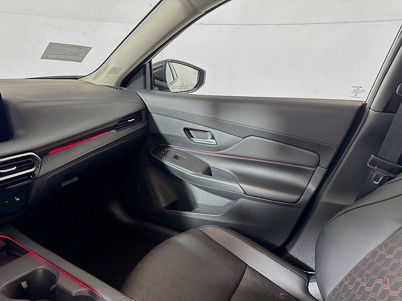 New 2026 Nissan Sentra SR w/ SR Premium Package image 24