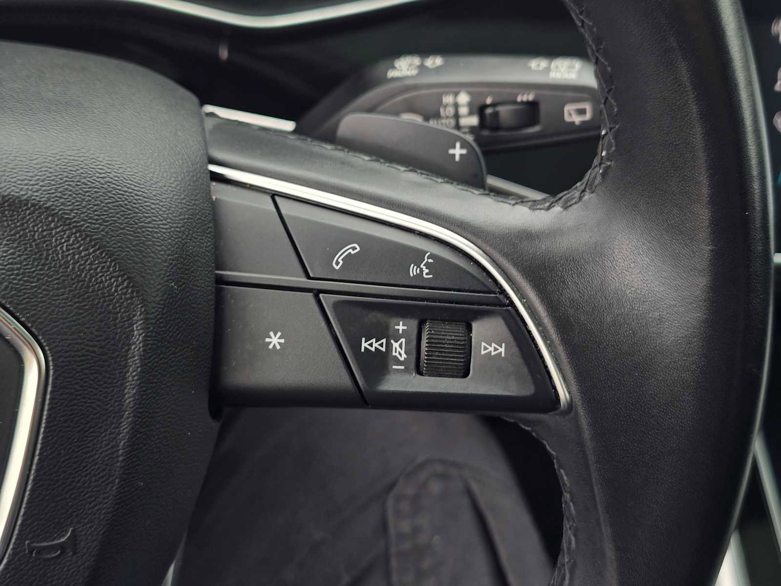 Used 2024 Audi Q7 Premium Plus image 35