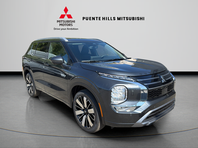 New 2026 Mitsubishi Outlander SEL AWD/4WD image 3
