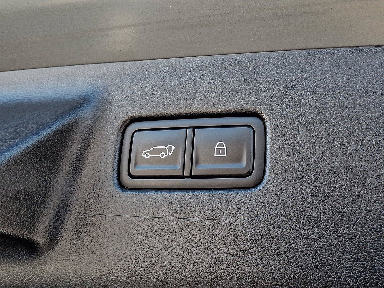 Used 2025 Hyundai Santa Fe SE AWD/4WD image 29