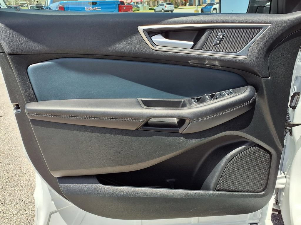 Used 2023 Ford Edge SEL w/ Sport Appearance Package AWD/4WD image 24