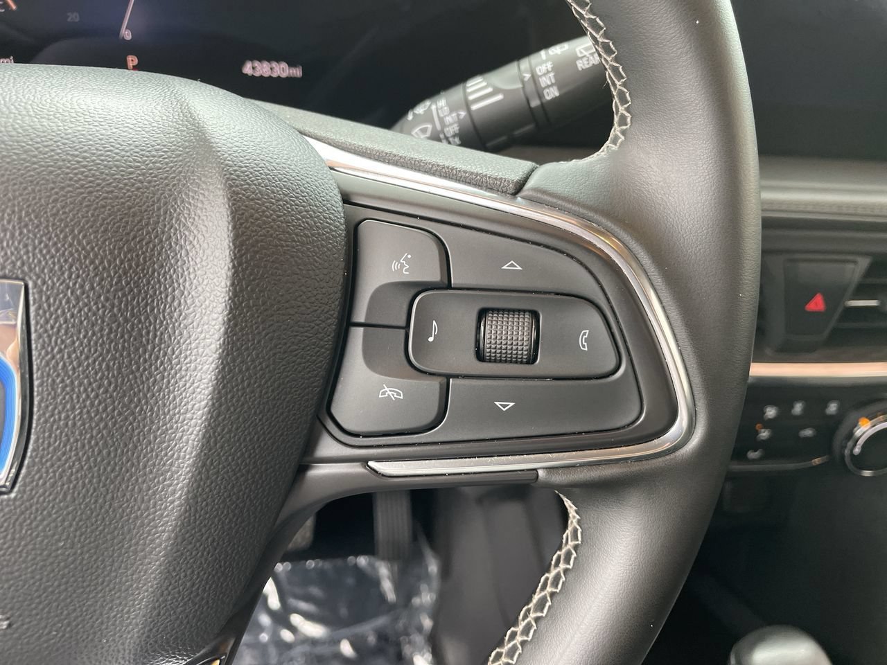 Used 2024 Buick Encore GX Preferred FWD image 26