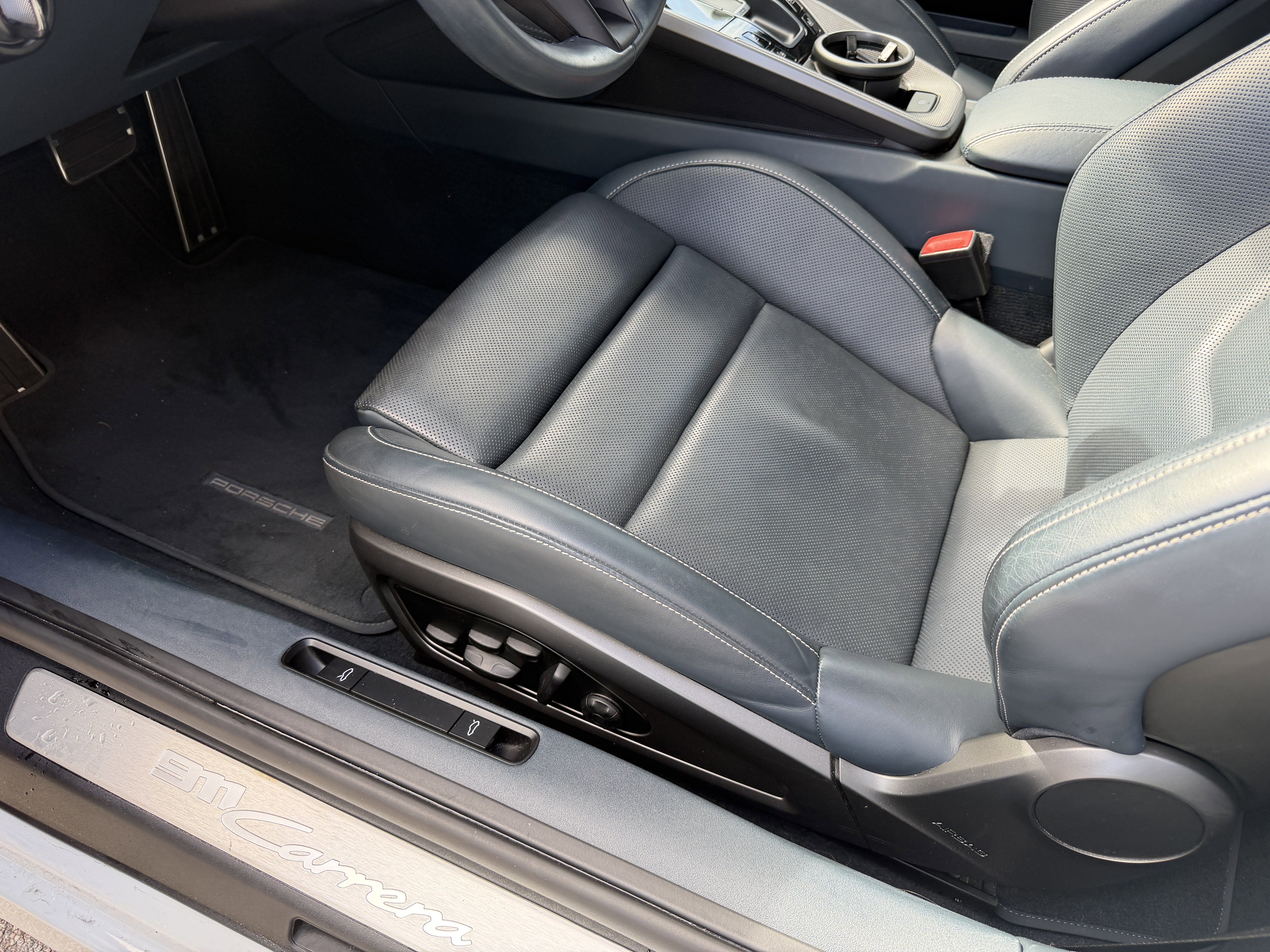 Certified 2022 Porsche 911 Carrera image 14