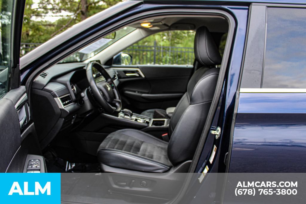 Used 2024 Mitsubishi Outlander SE FWD image 15