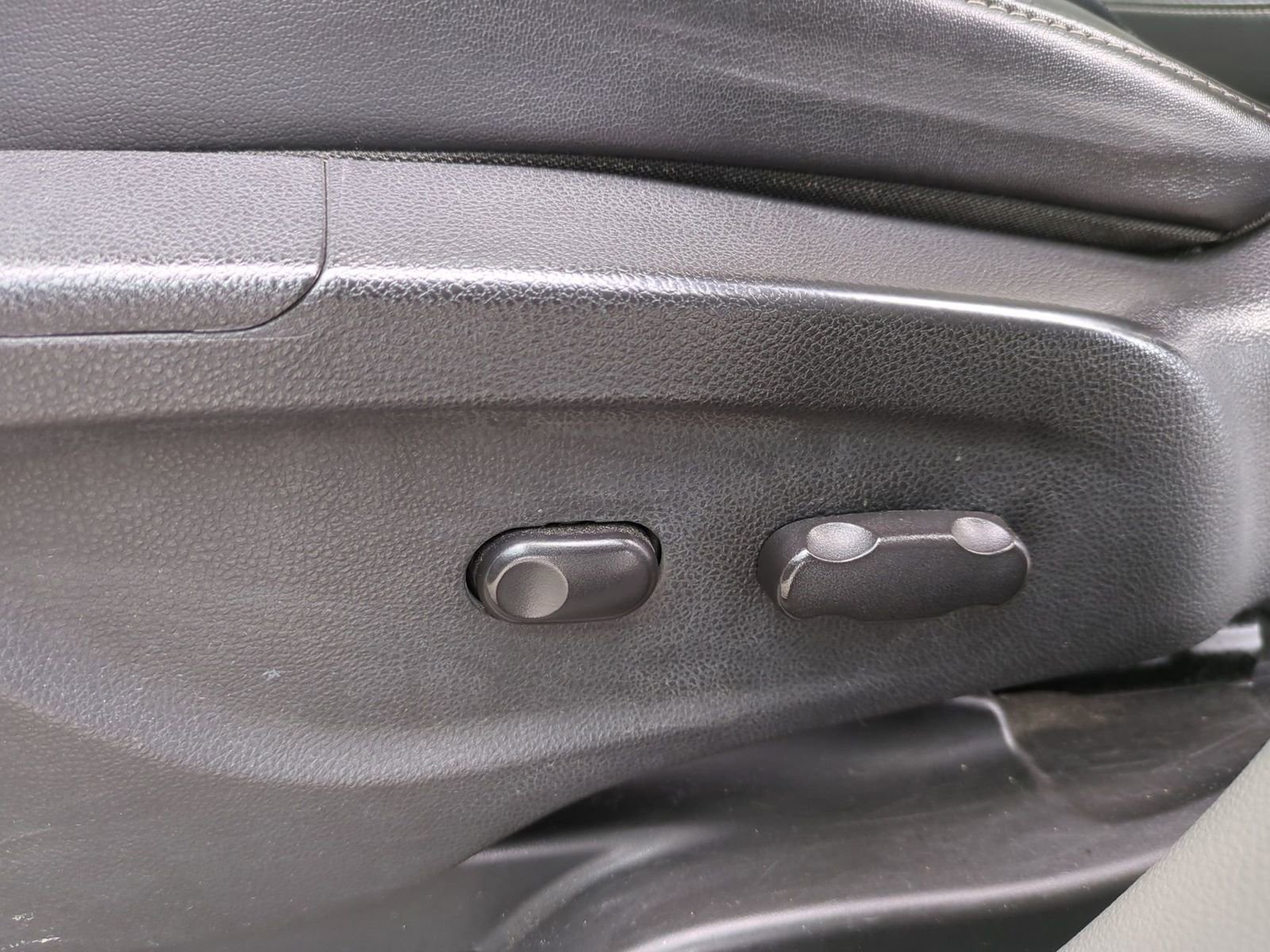 Used 2013 Buick Encore Convenience image 19